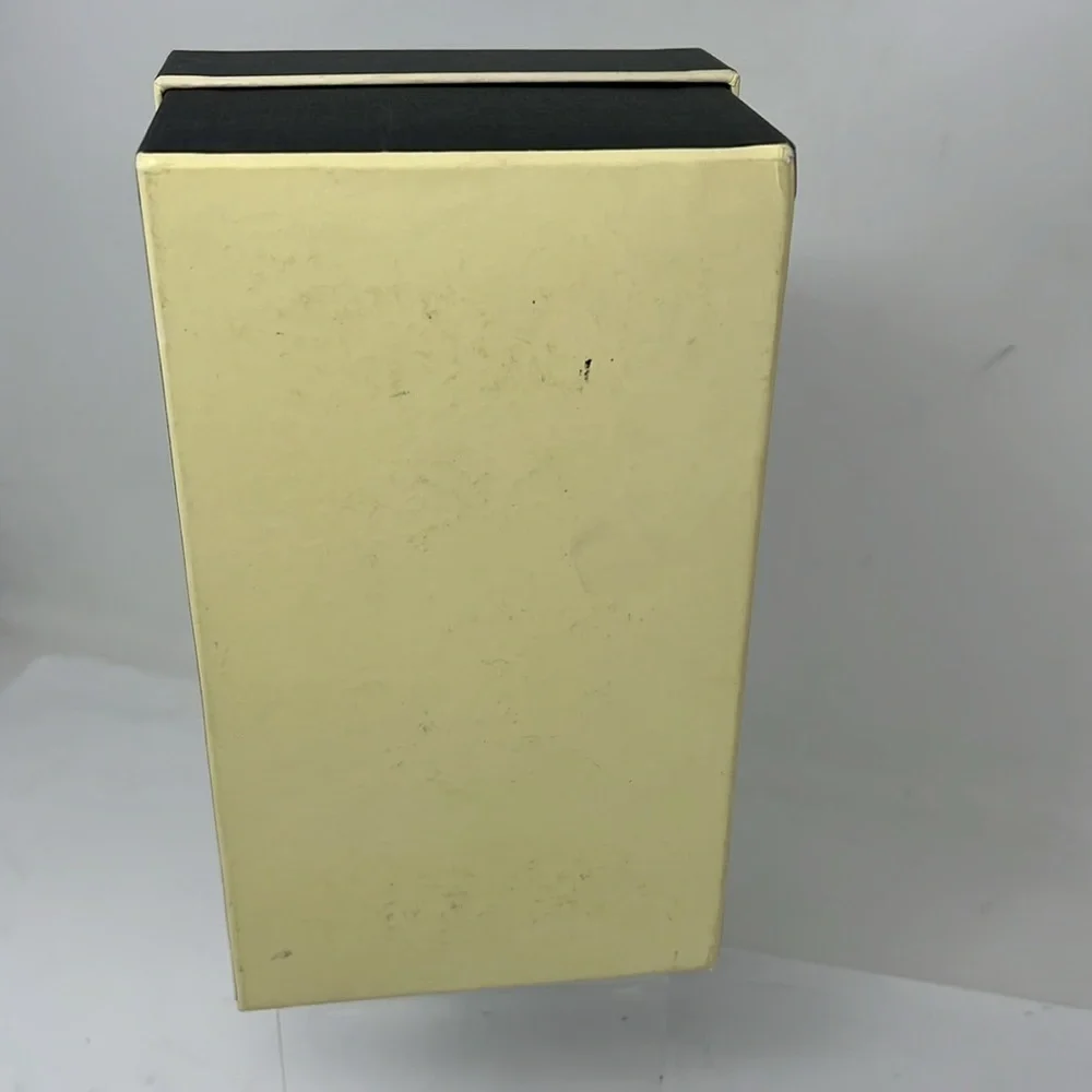Jo Malone 8.25” x 5” x 3.75” Gift Box w/Tissue